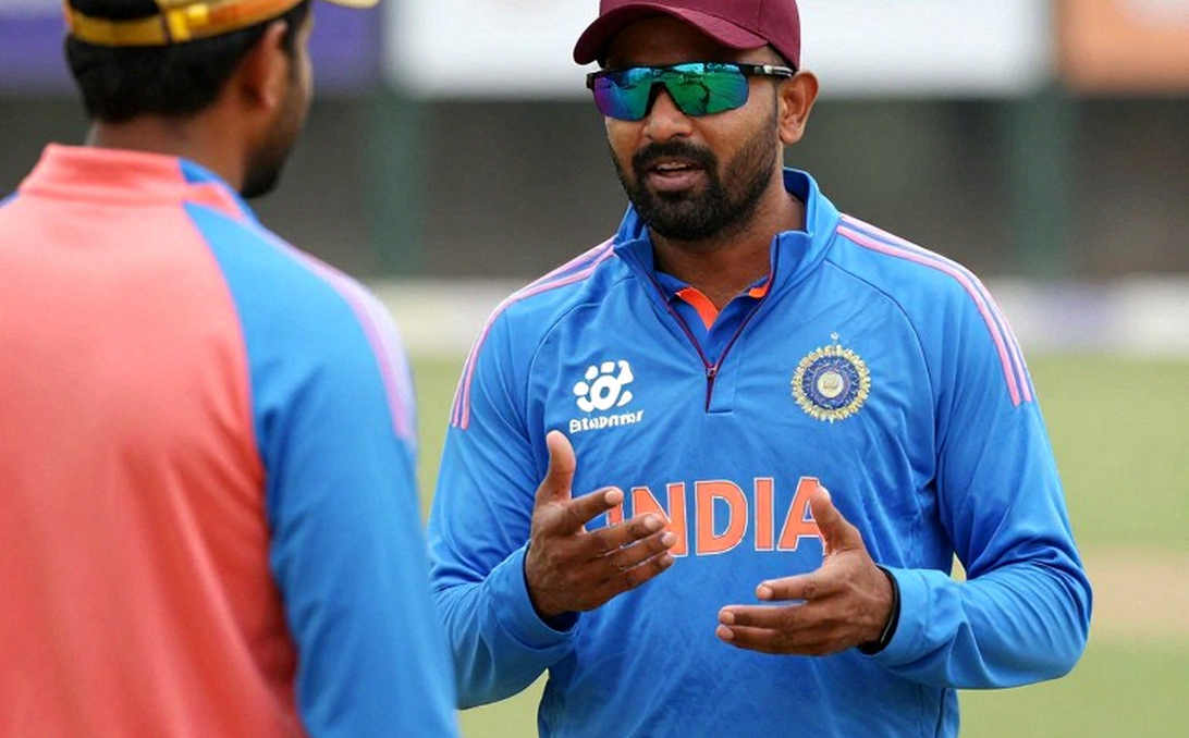 হেলমেটের ফিতায় থেমে যাওয়া ঘড়ি: দিল্লির 'টাইমড আউট' সিদ্ধান্তের রেফারি-পর্যালোচনা