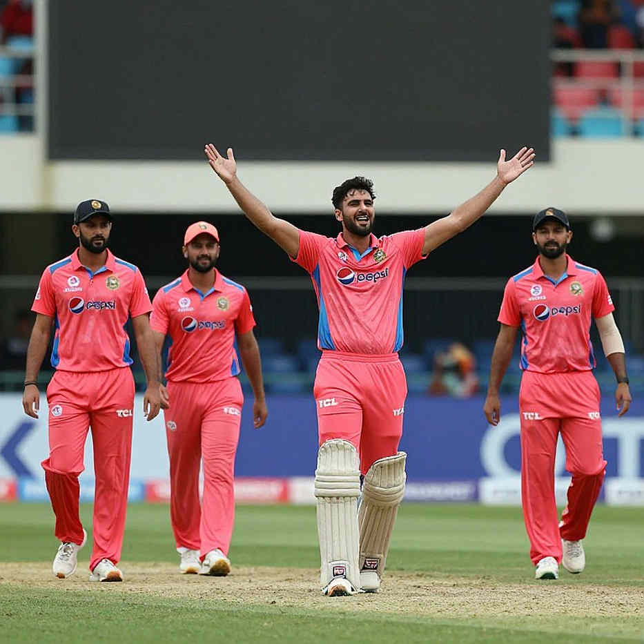 ব্রুকের ২০২ রানে ইংল্যান্ডের ৪২৯: রেকর্ডের আড়ালে রাওয়ালপিন্ডির ফ্ল্যাট ডেক