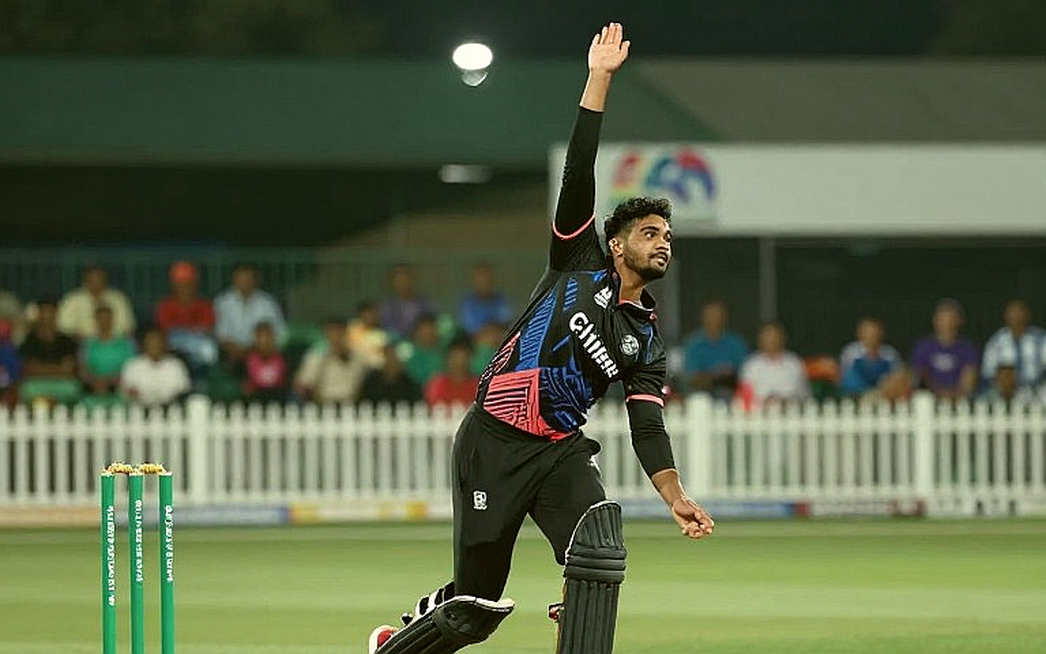 Red to Pink Ball: The Real Mechanics and Hidden Risk of Test Cricket's New Trial Red to Pink Ball: The Real Mechanics and Hidden Risk of Test Cricket's New Trial
